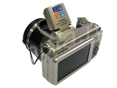    Olympus SP-800 UZ